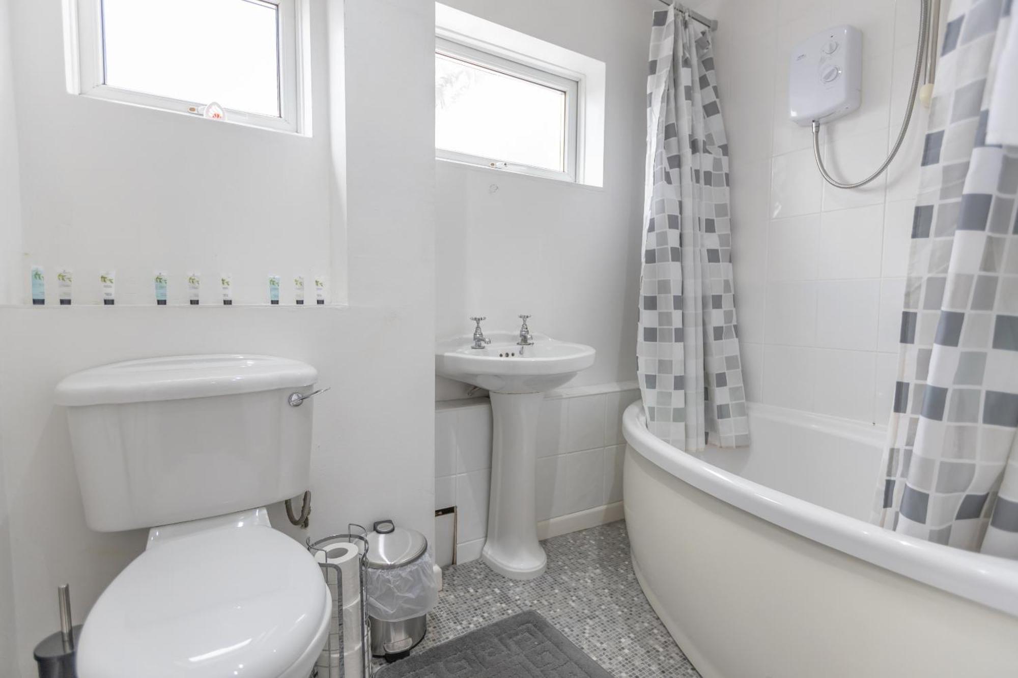 Apartamento Opp B'Ham - Freshly Refurbished Walls And Carpets! Big Savings Booking 7 Days Or More! Marston Green Exterior foto