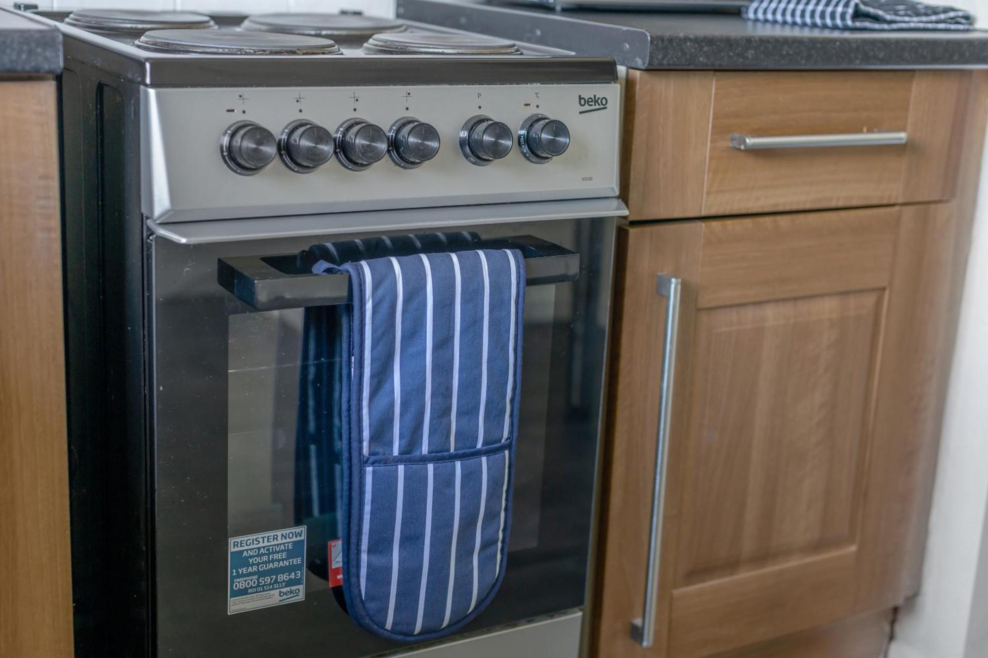 Apartamento Opp B'Ham - Freshly Refurbished Walls And Carpets! Big Savings Booking 7 Days Or More! Marston Green Exterior foto